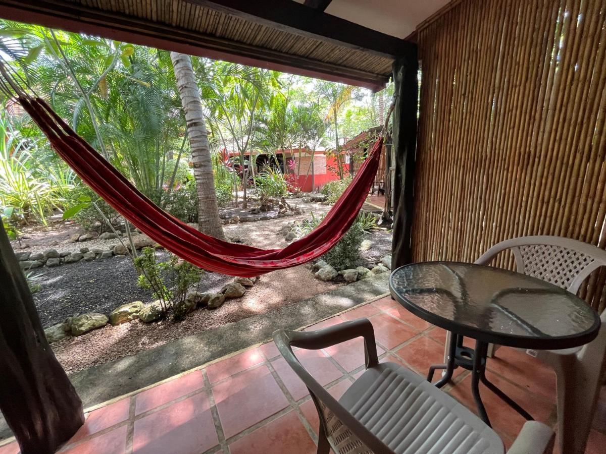 Casa Tropical Playa Grande Bed & Breakfast Cuajiniquil Exterior photo