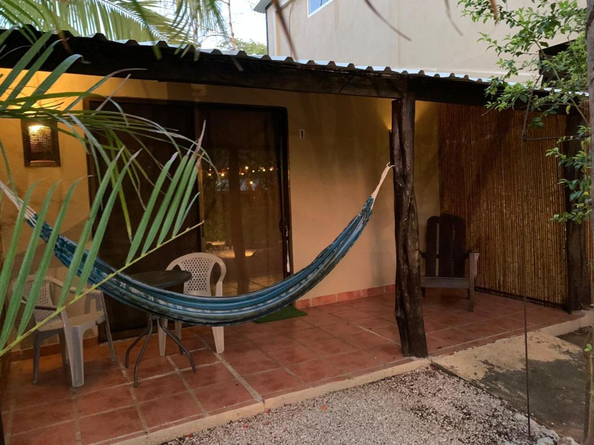 Casa Tropical Playa Grande Bed & Breakfast Cuajiniquil Exterior photo