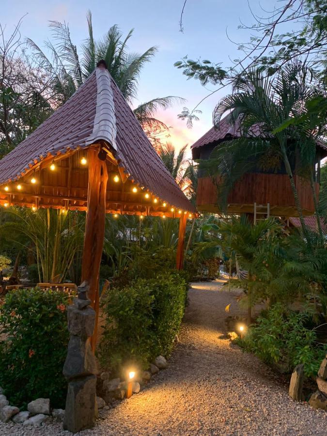 Casa Tropical Playa Grande Bed & Breakfast Cuajiniquil Exterior photo