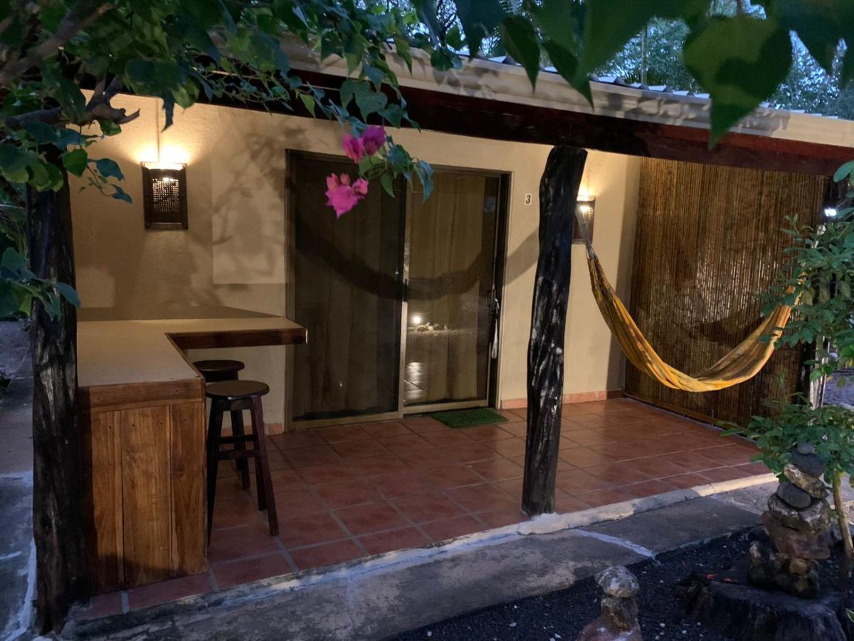 Casa Tropical Playa Grande Bed & Breakfast Cuajiniquil Exterior photo