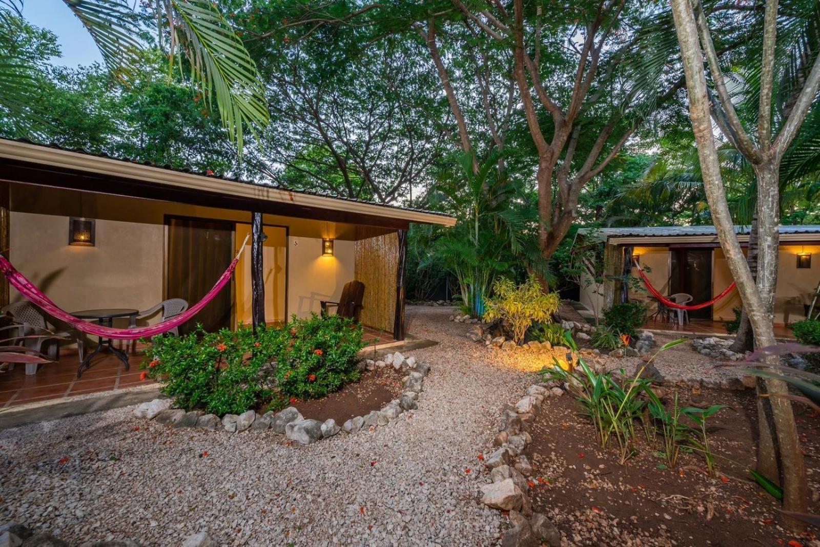 Casa Tropical Playa Grande Bed & Breakfast Cuajiniquil Exterior photo